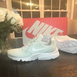 Nike Presto Fly Barely Grey Sneakers NWT